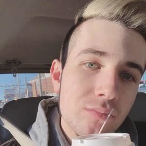 Meet your Posher, Christian